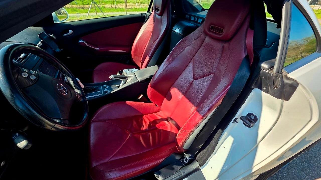 Mercedes SLK 350 V6 AMG