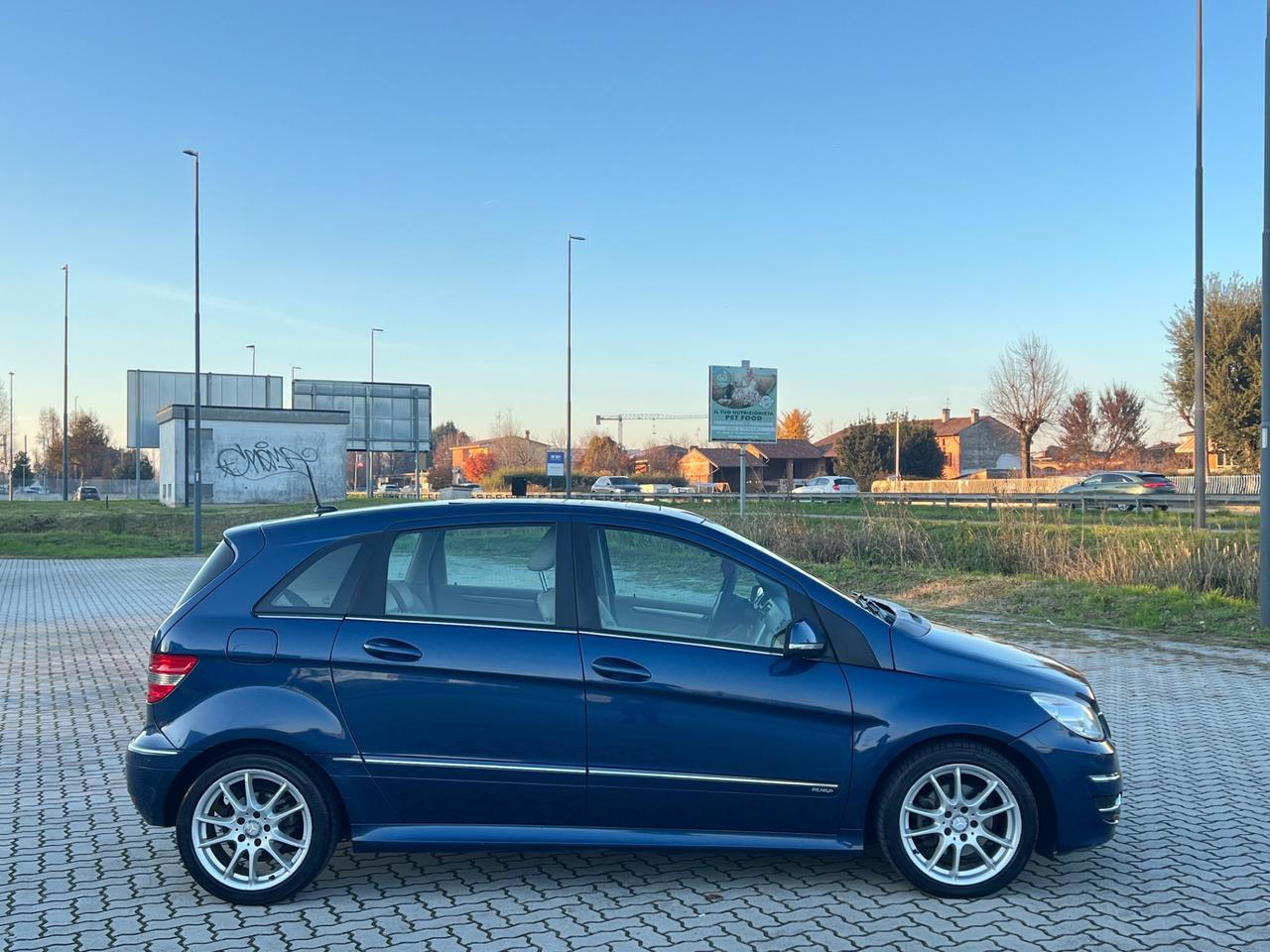 Mercedes-benz B 180 CDI BlueEFFICIENCY Premium