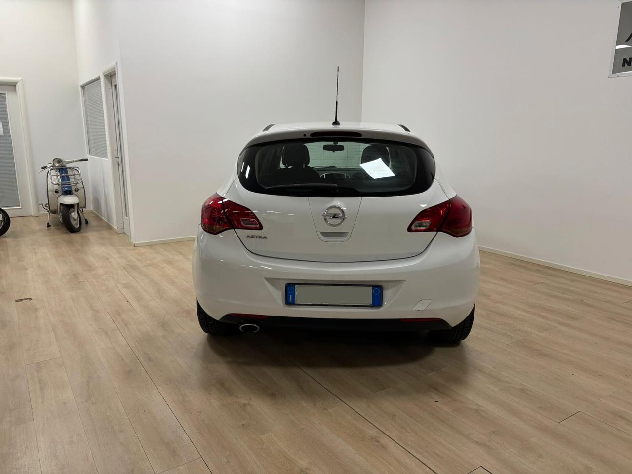 Opel Astra 1.4 Turbo 140CV 5 porte GPL