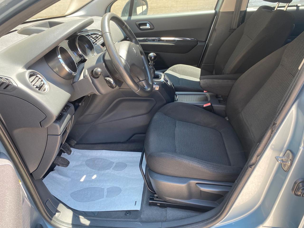 Peugeot 5008 1.6 HDi 112CV Tecno