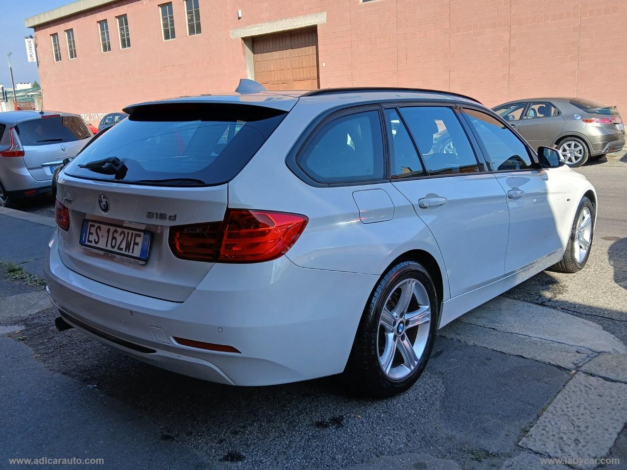 BMW 318d xDrive Touring Sport