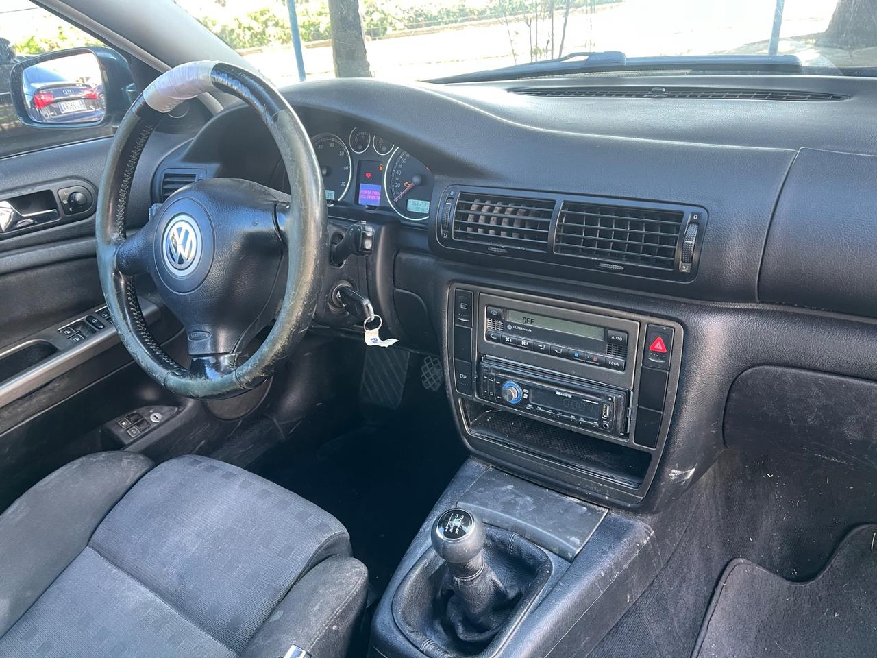 Volkswagen Passat 1.8 T 20V cat Highline