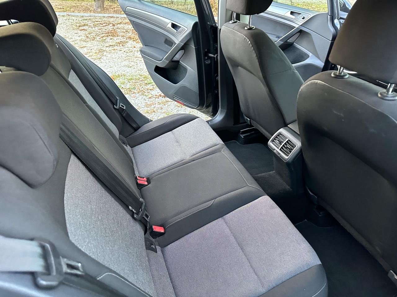 Volkswagen Golf Variant 1.6 TDI 5p. Comfortline IDONEA PER NEOPATENTATI PERMUTABILE