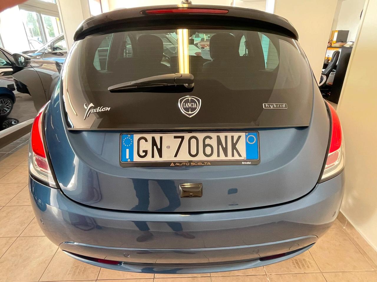 Lancia Ypsilon 1.0 FireFly 5 porte S&S Hybrid Gold Plus