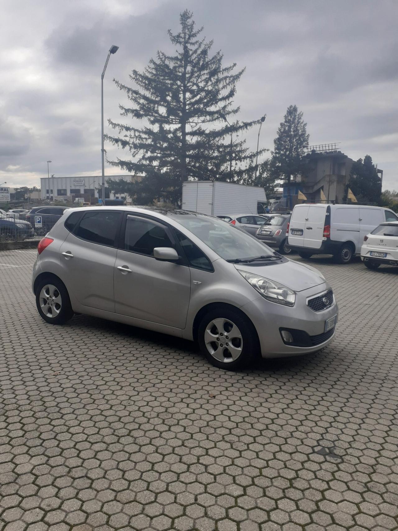 Kia Venga 1.4 CRDi 90CV WGT Fullsky