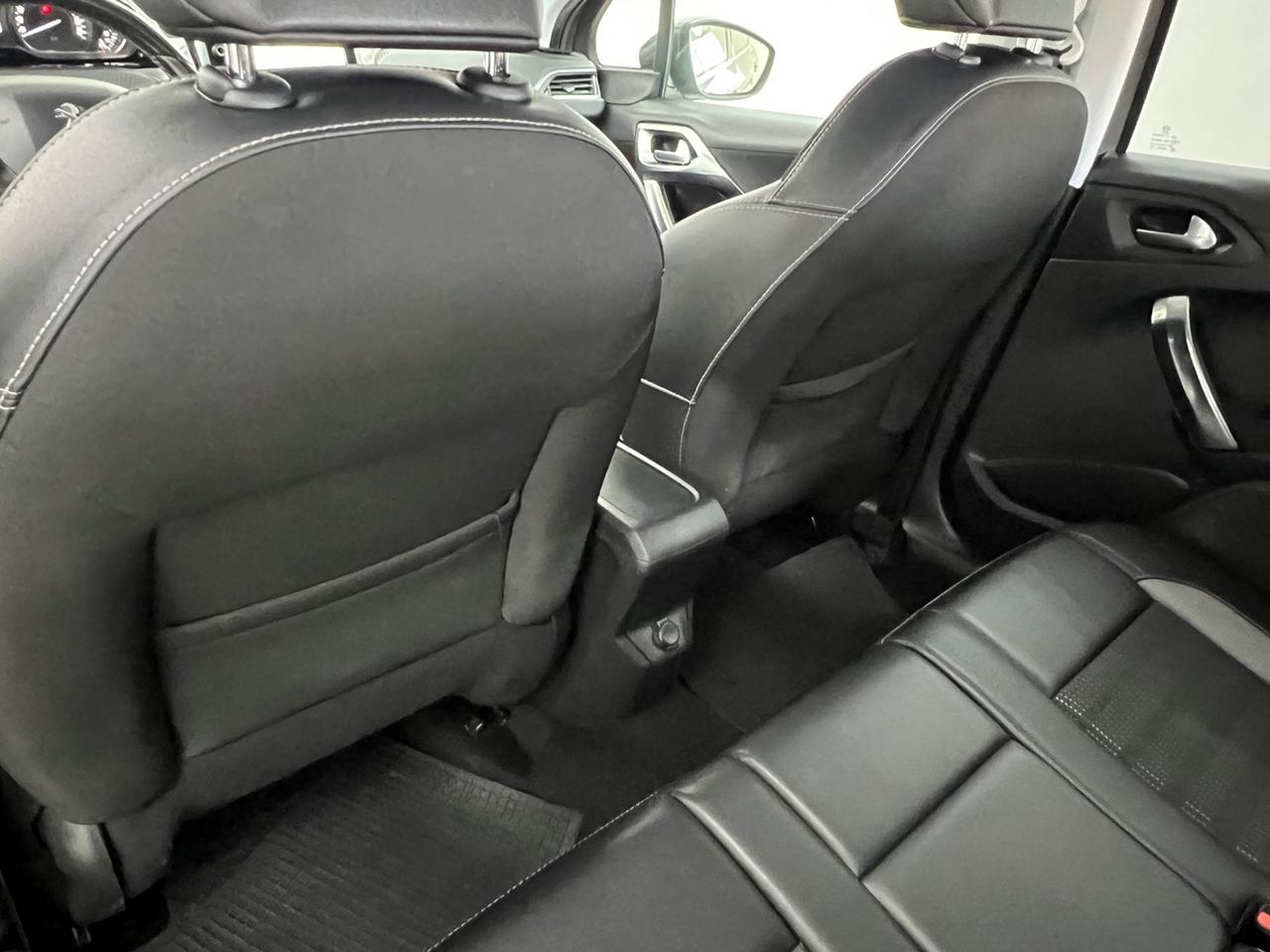 PEUGEOT 2008 1.6 bluehdi Allure 100cv