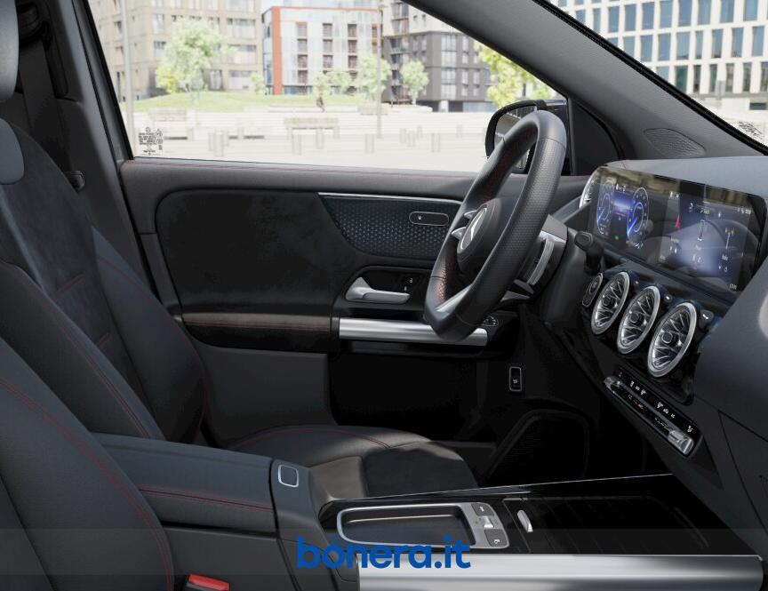 Mercedes EQA 300 AMG Line Advanced 4Matic