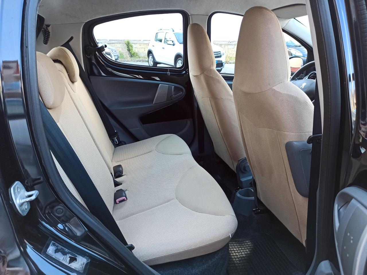 Peugeot 107 1.0 68 CV 5p. Sweet Years