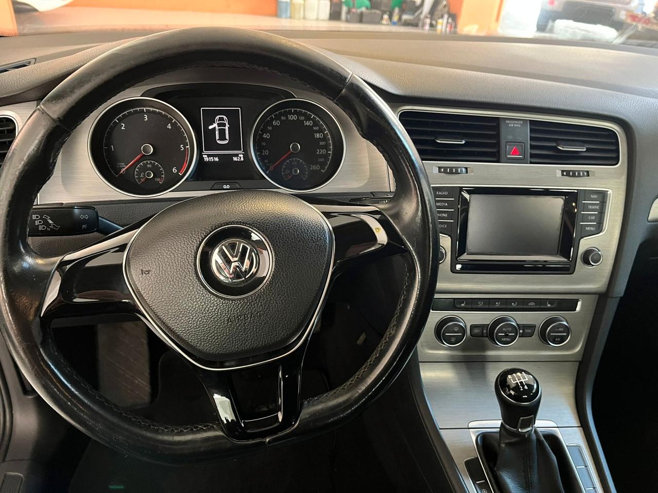 Volkswagen Golf 1.6 105CV TDI