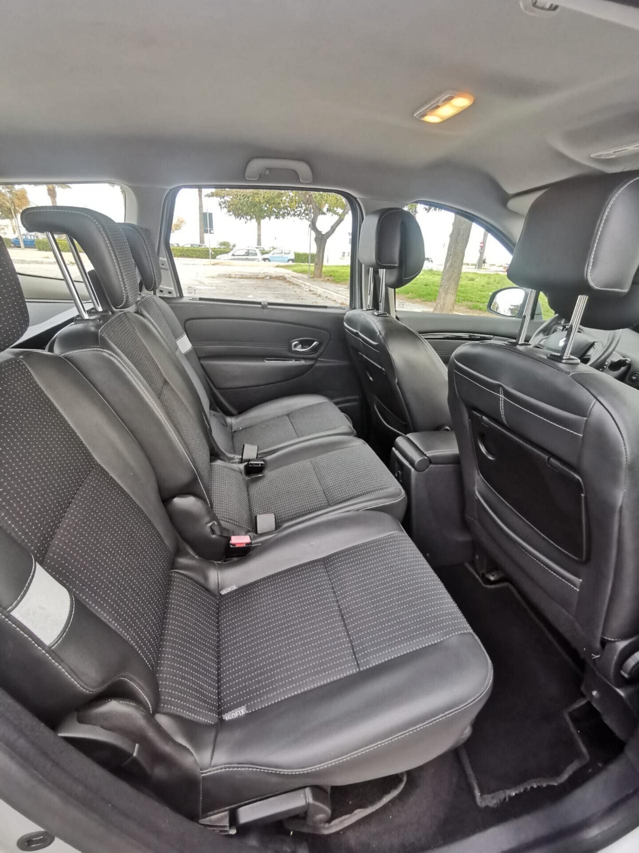 Renault Scenic Scénic 1.9 dCi 130CV Dynamique 7POSTI