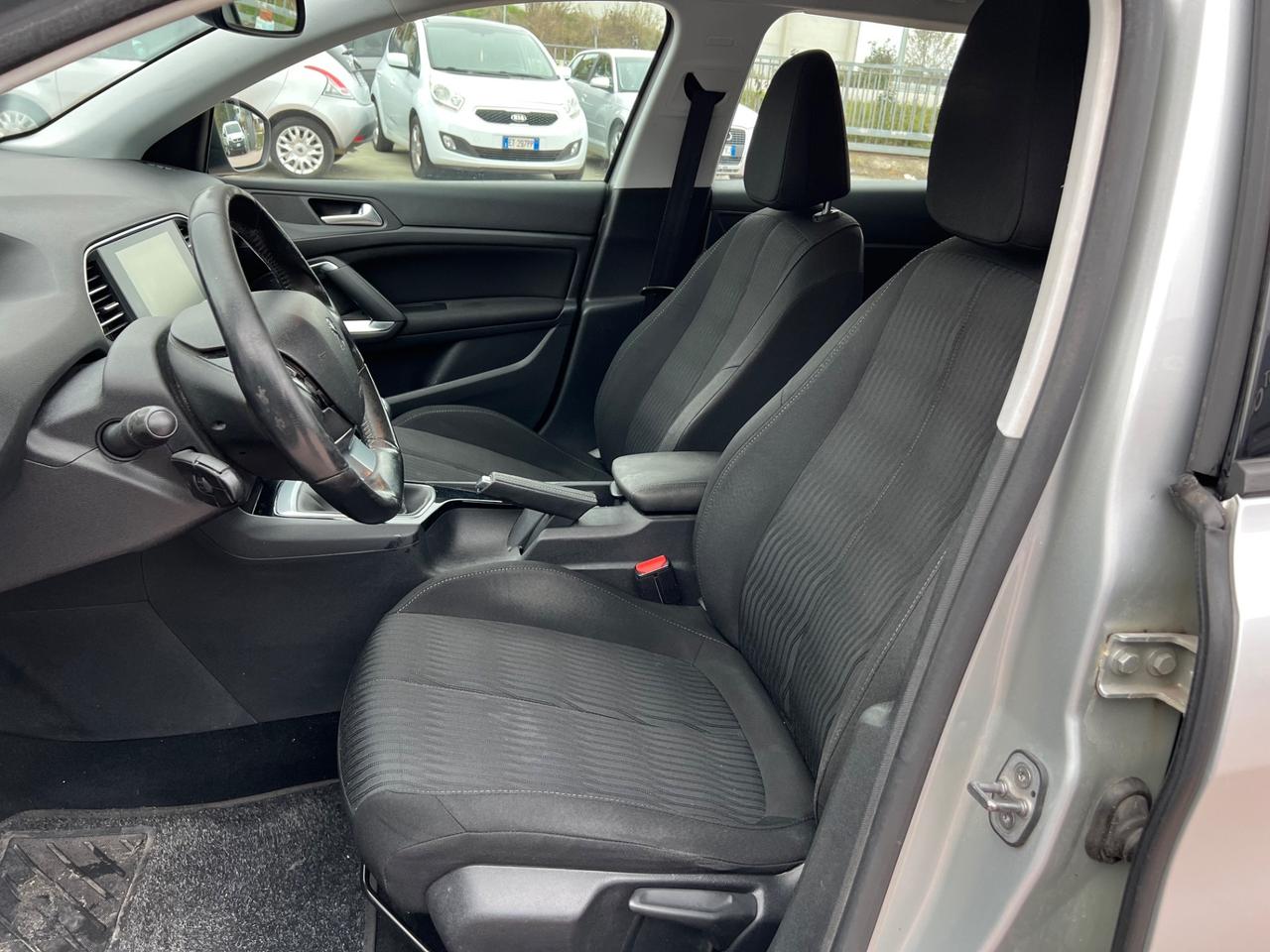 Peugeot 308 1.6 e-HDi 115 CV Stop&Start Active