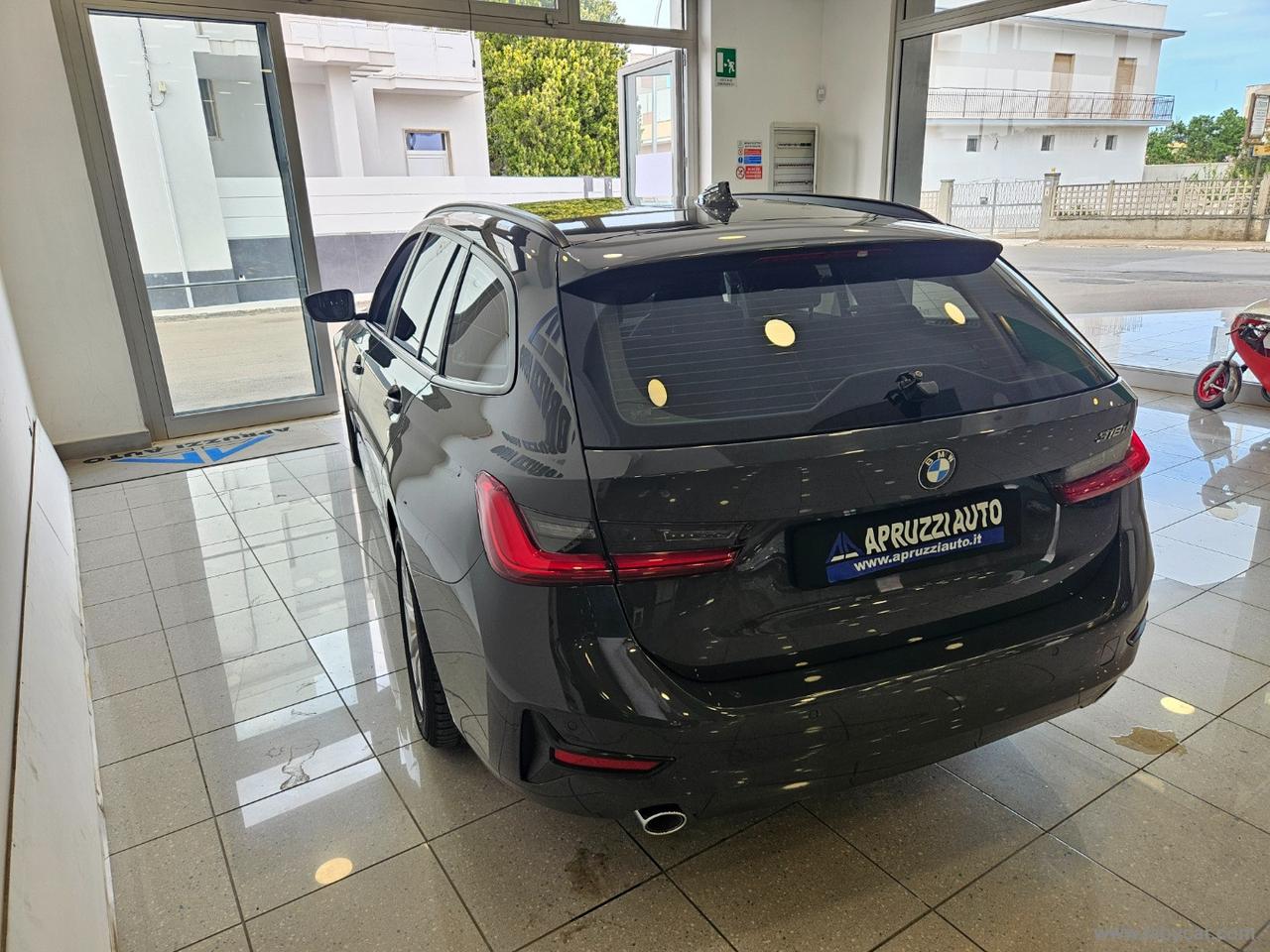 BMW 318d Touring Business Advantage aut.