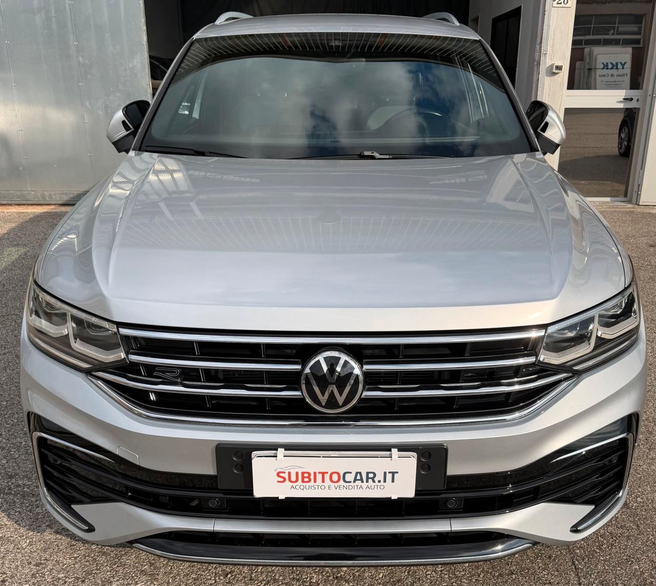 Volkswagen Tiguan 2.0 TDI 150 CV SCR DSG 4MOTION R-Line