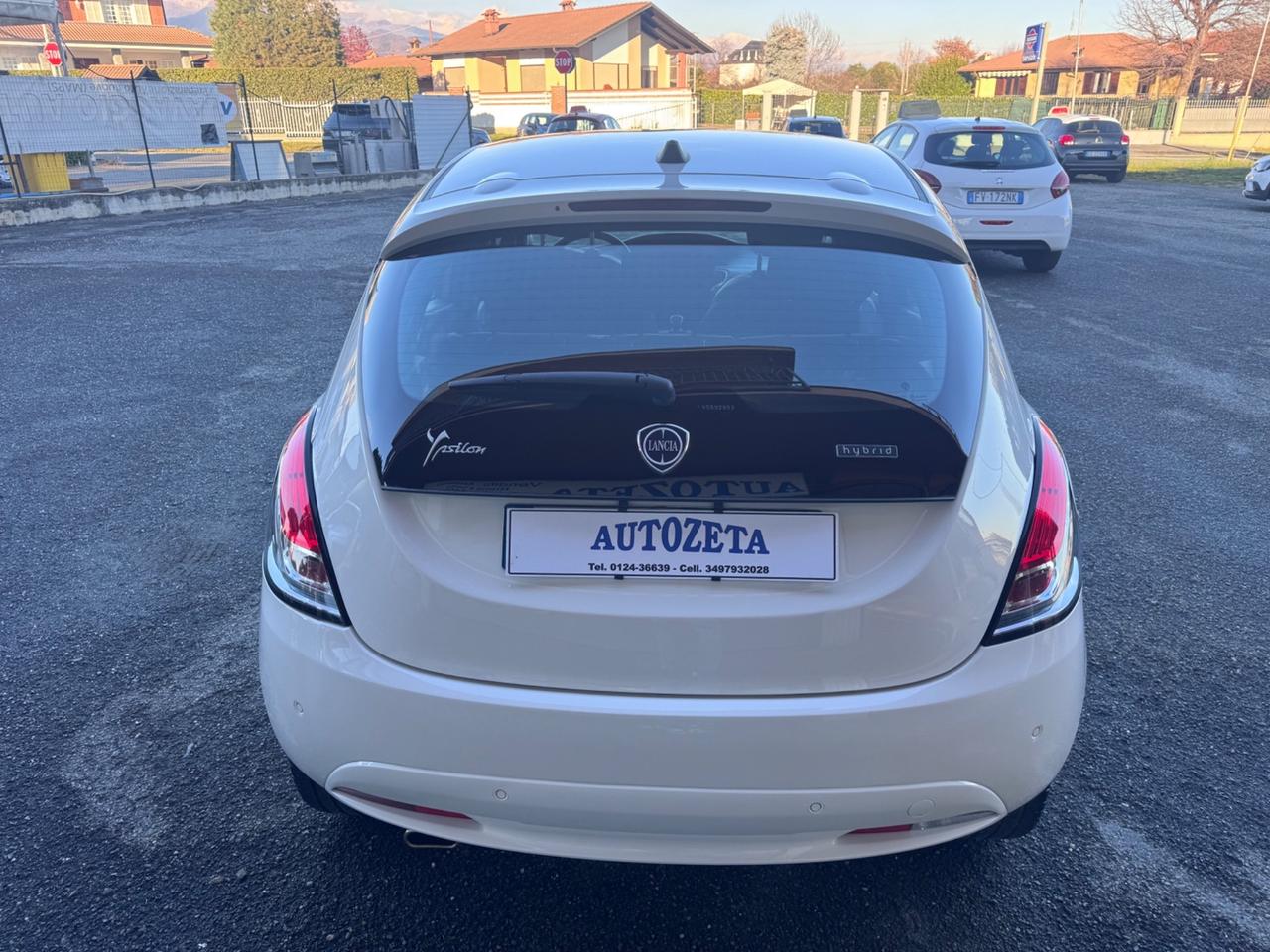 Lancia Ypsilon 1.0 Hybrid Alberta Ferretti