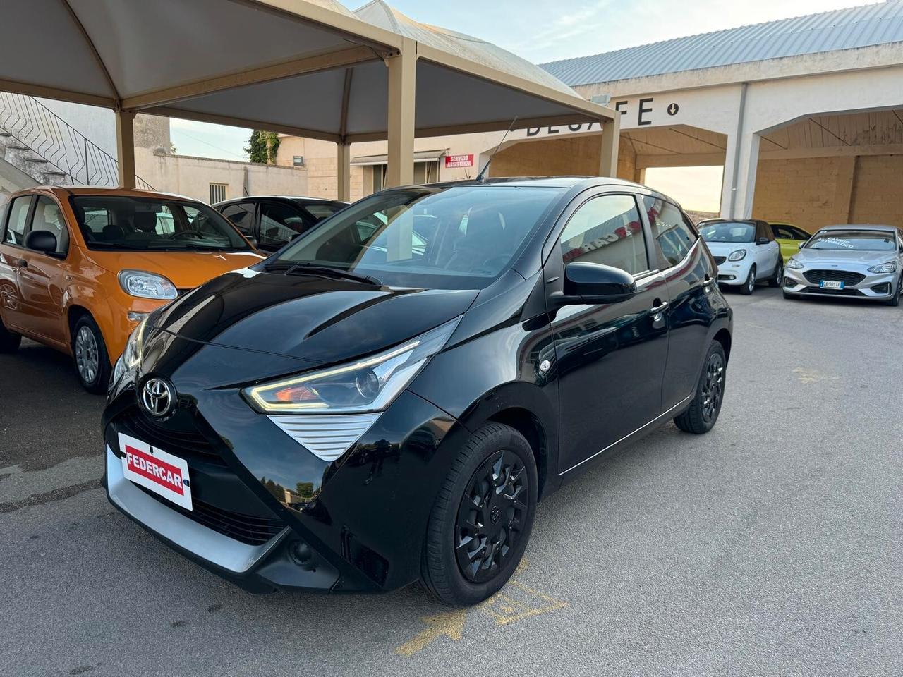 Toyota Aygo Connect 1.0 VVT-i 72CV 5 porte x-cool