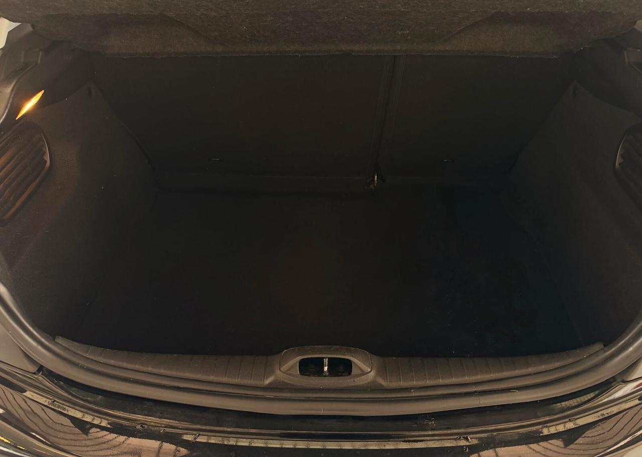 Peugeot 208 1.2 Benzina 82 5 porte 82 (cv) - 60(kw)