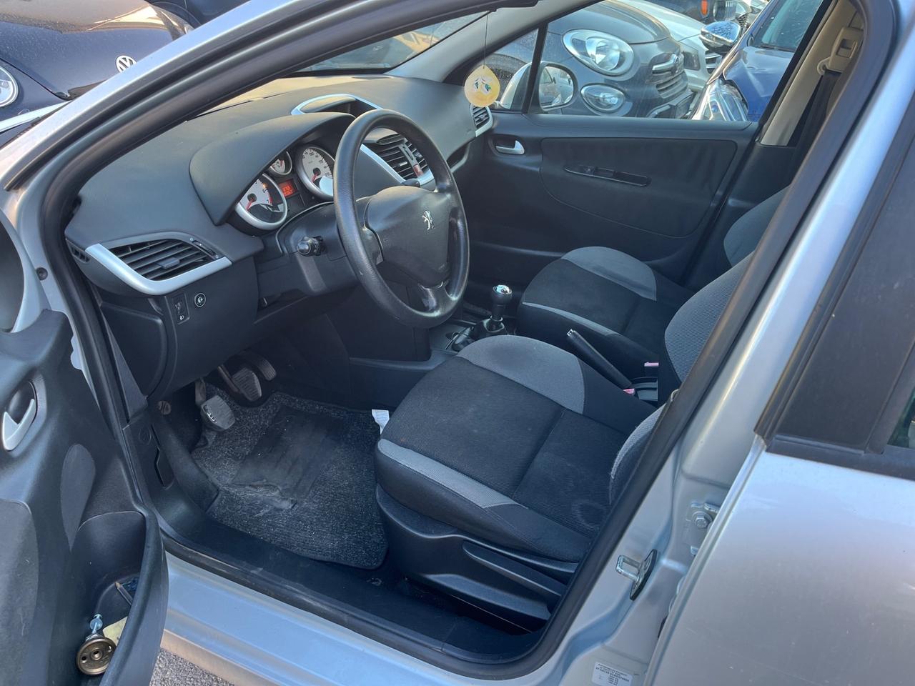 Peugeot 207 1.4 8V 75CV 5p. X Line ECO GPL