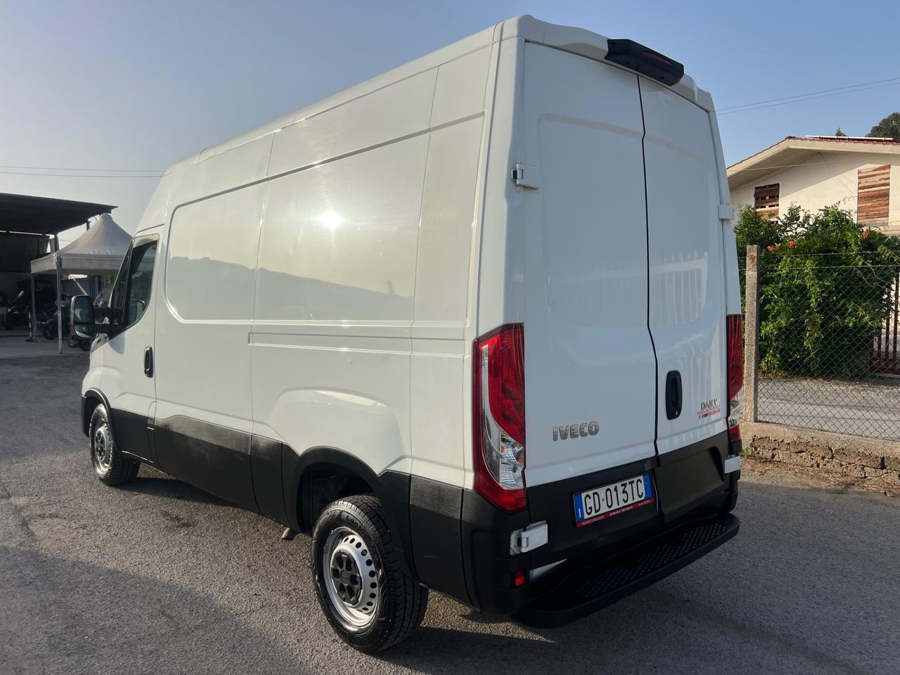 Iveco Daily 35S12 2.3