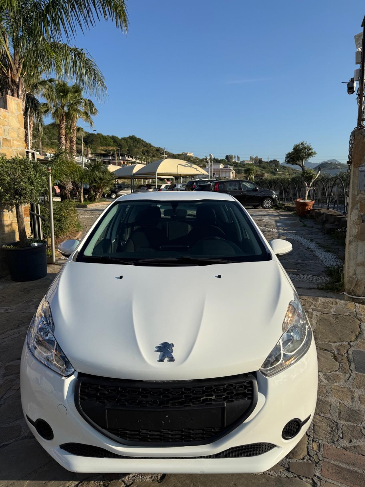 Peugeot 208 1.4 HDi 68 CV 5 porte Access