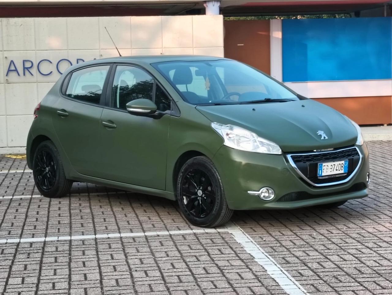 Peugeot 208 2015 1.4 HDI Diesel Cell: 3201471147