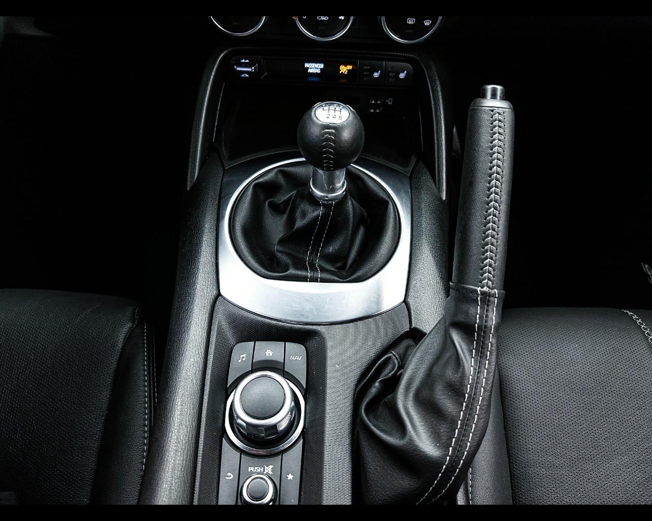 MAZDA MX-5 4ª serie - MX-5 2.0L Skyactiv-G RF Exclusive-Line
