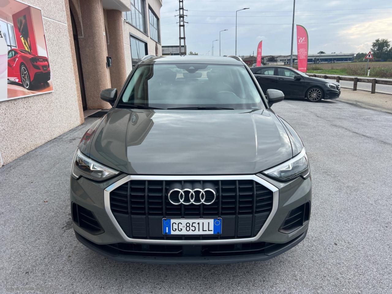 AUDI Q3 35 TDI S tronic Business SOLO KM.54000 IVA ESPOSTA