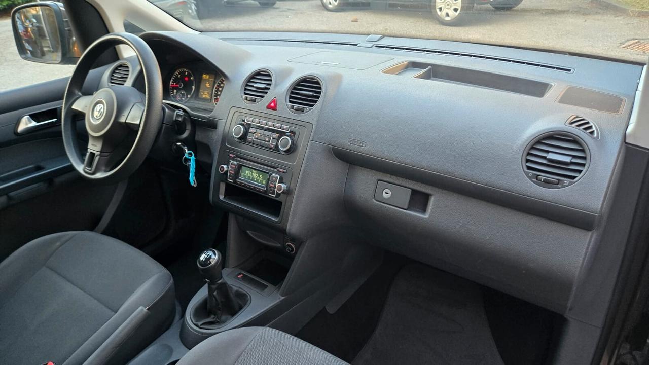 Volkswagen Caddy 7Posti Highline Maxi Neopatentati