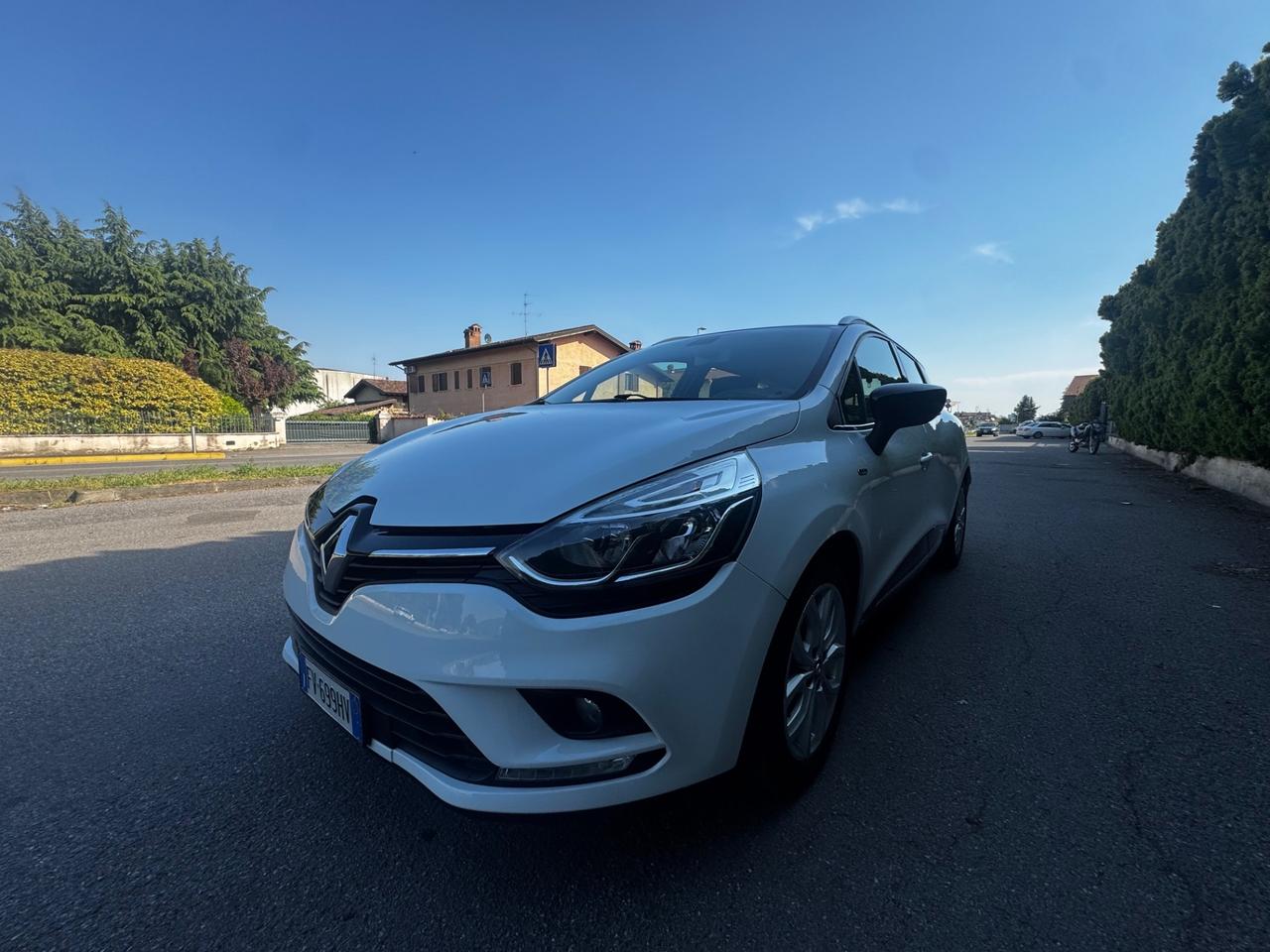 Renault Clio Sporter dCi 8V 90 CV EDC Business