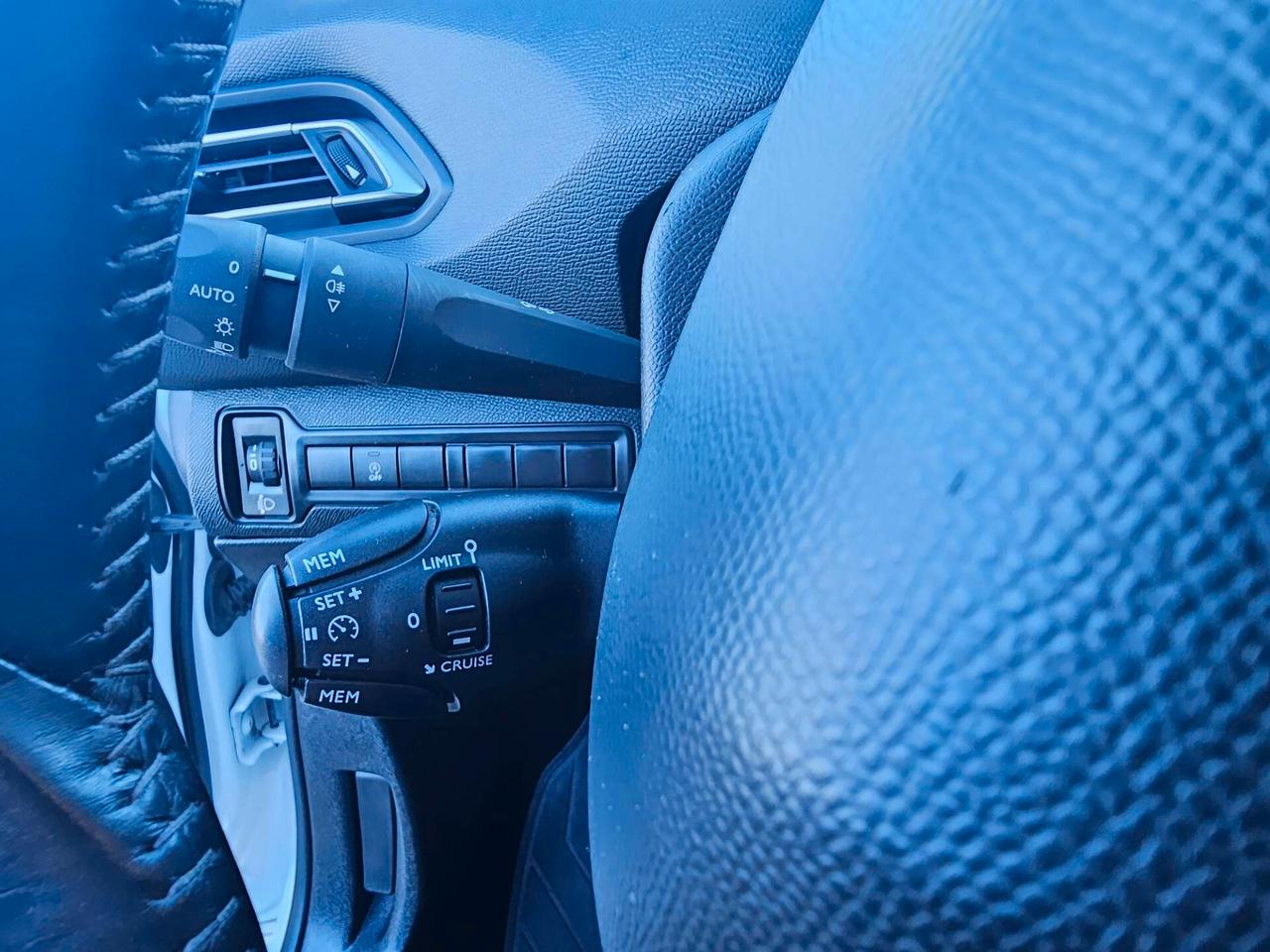 Peugeot 308 BlueHDi 130 S&S SW Active Business