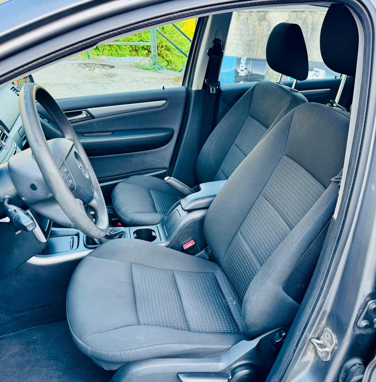 Mercedes-benz B 200 B 180 CDI Premium ok Neopatentati