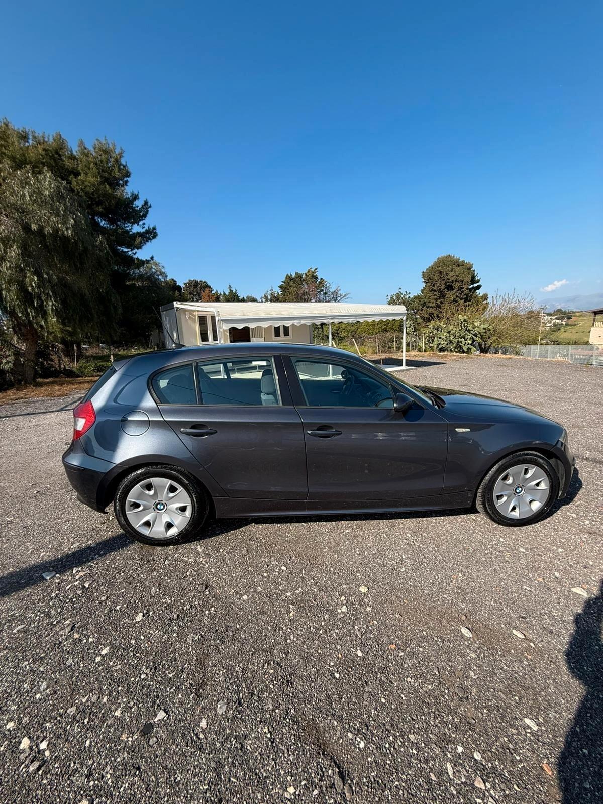 Bmw 118 118d cat 5 porte Futura