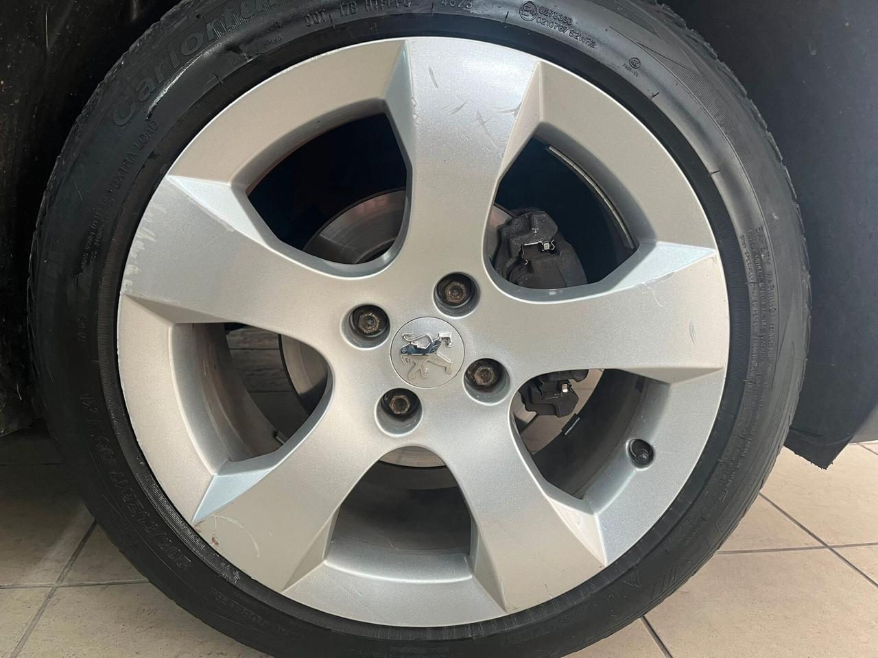 Peugeot 2008 1.6HDi - PERFETTA - 12\2016