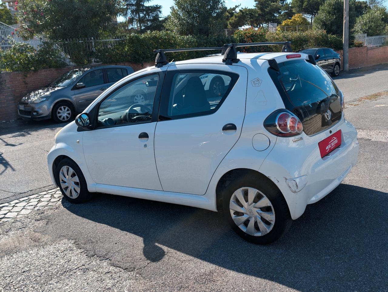 Toyota Aygo 1.0 12V VVT-i 5 porte Connect