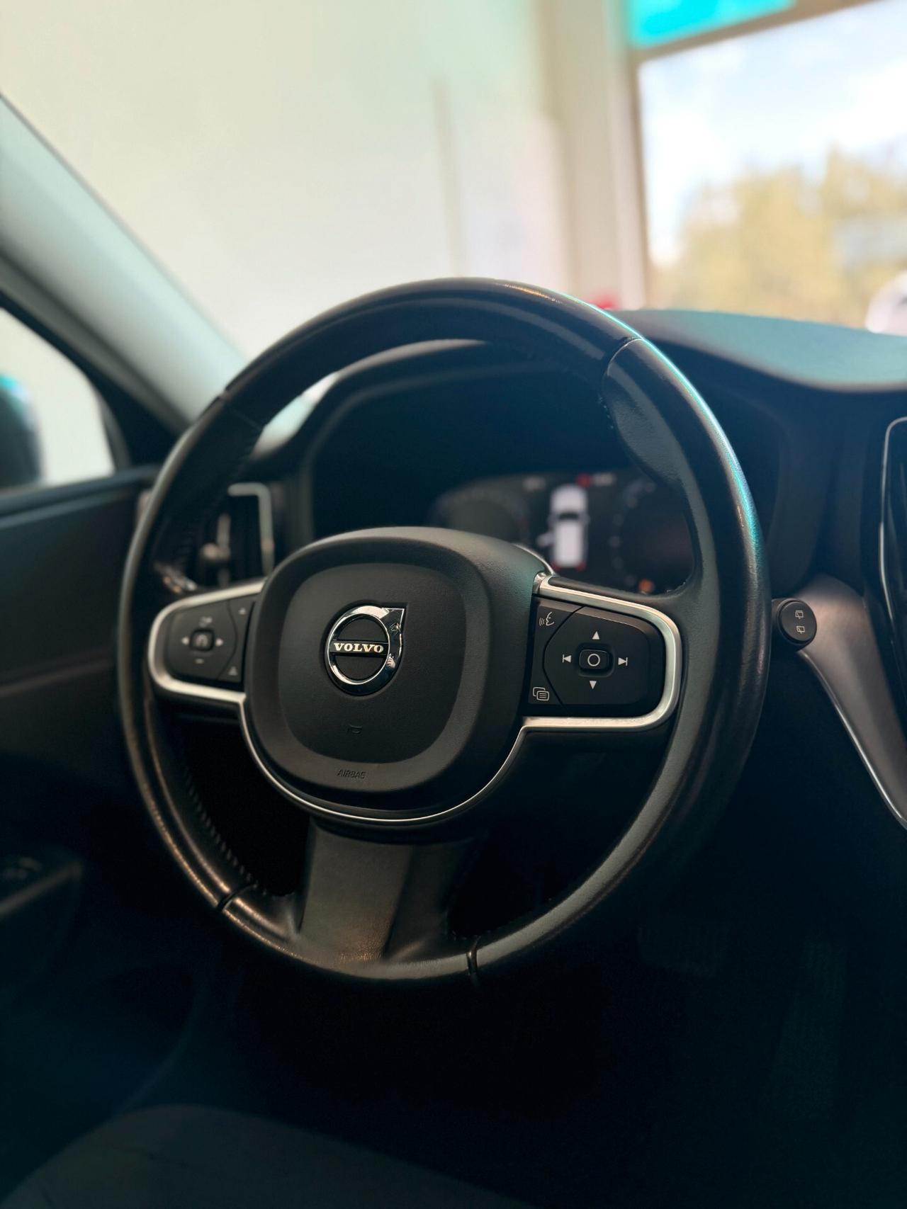 Volvo XC60 B4 D Geartronic Momentum