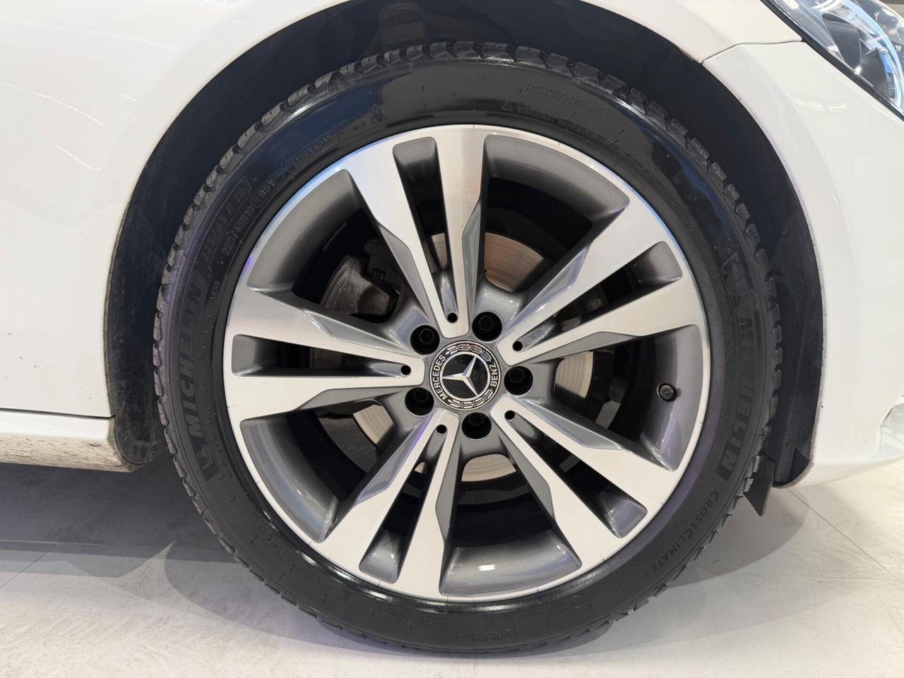 Mercedes-benz C 220 d Auto 4Matic Coupé Premium Plus