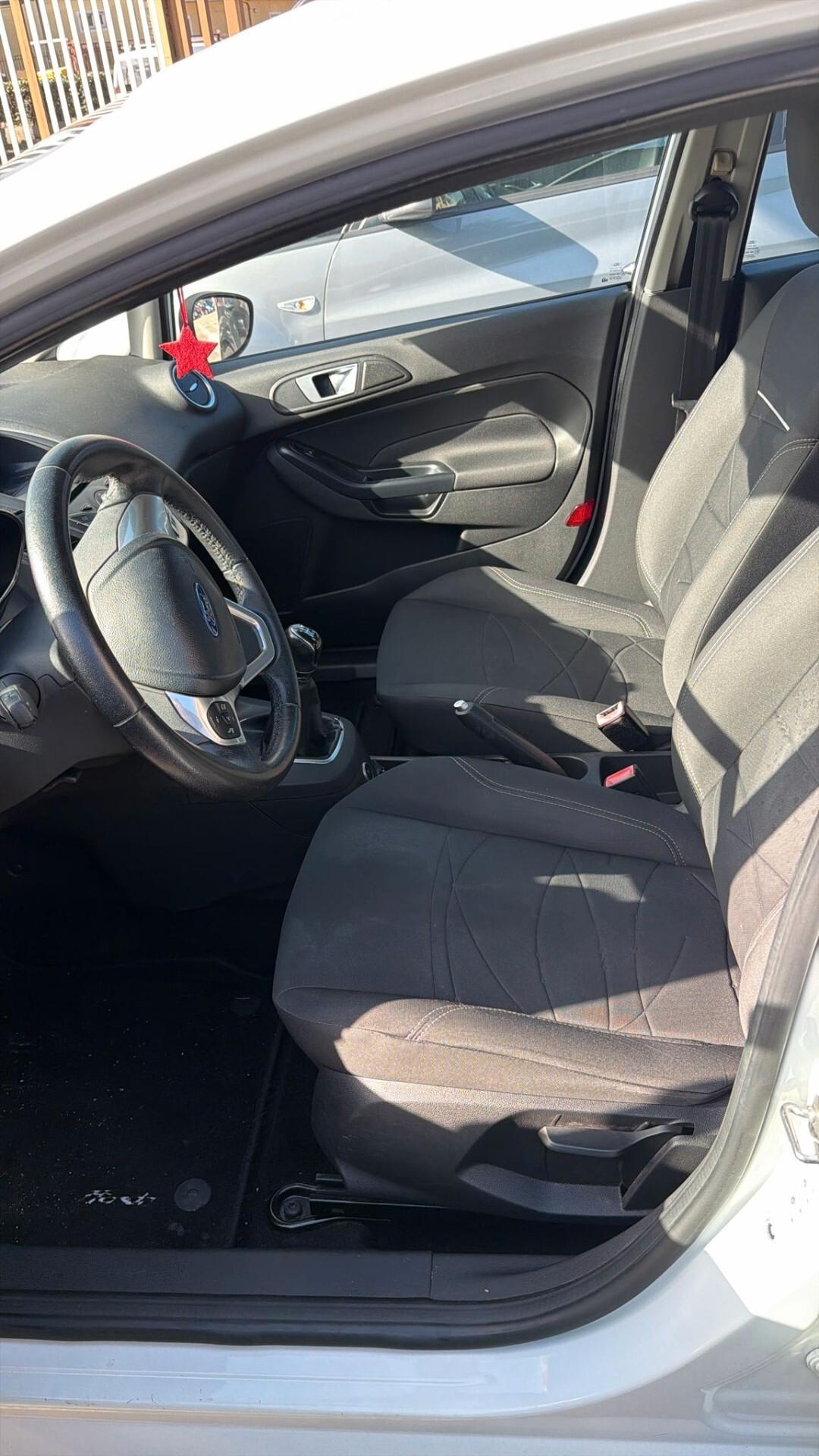 Ford Fiesta 1.4 5 porte Bz.- GPL