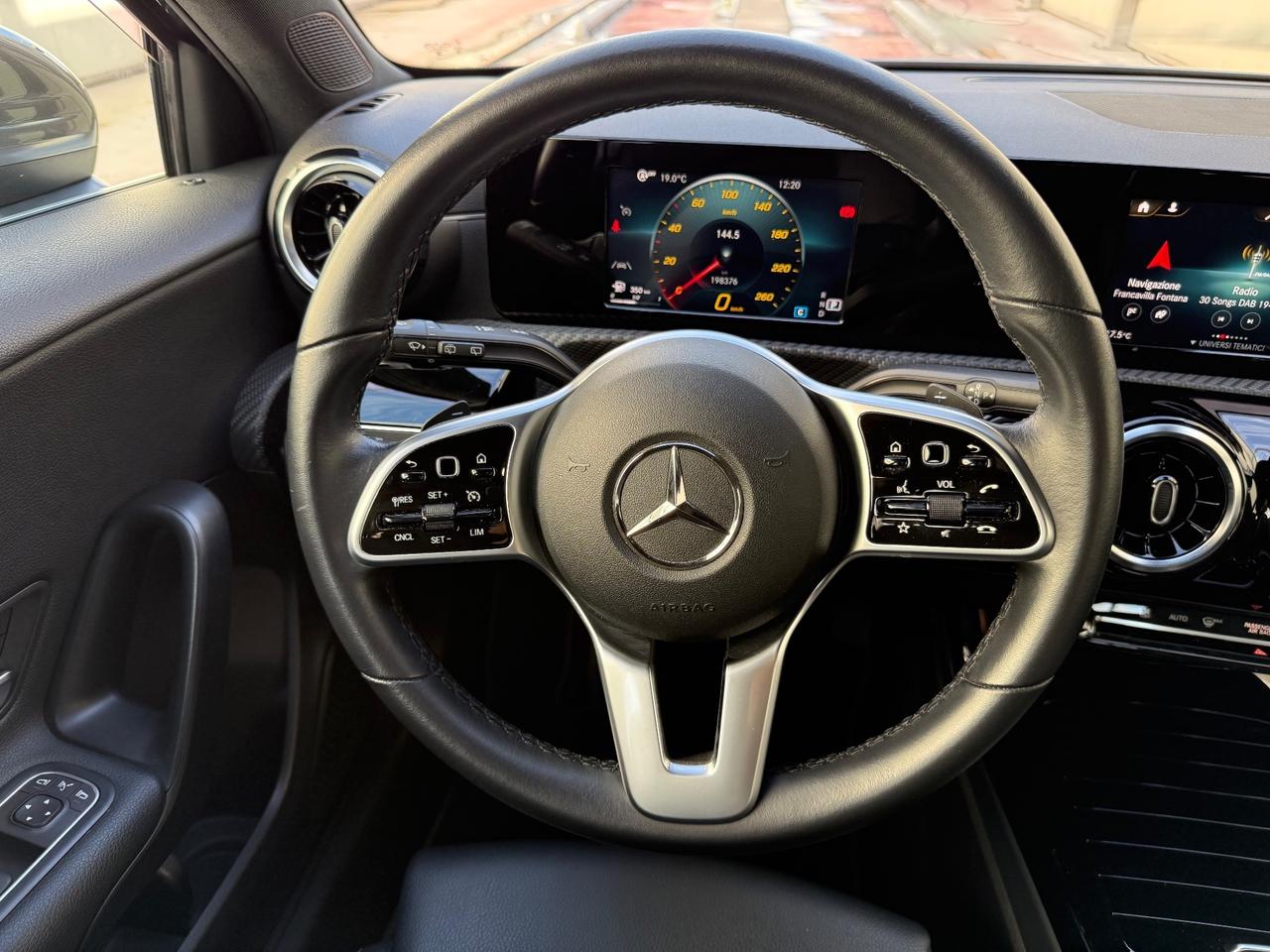 Mercedes-benz A 180 d Automatic Business Extra