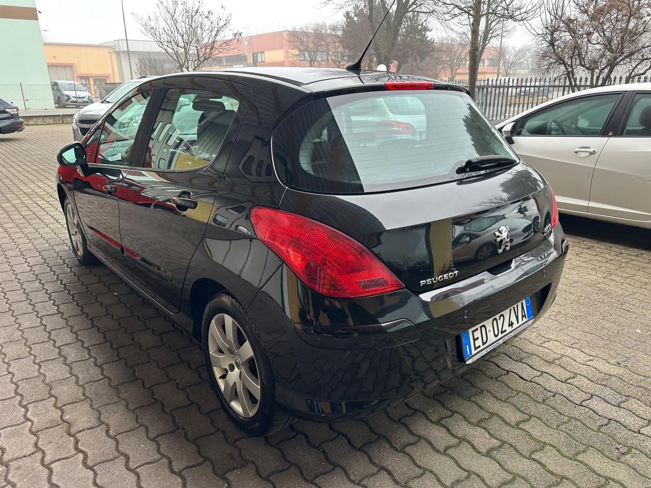 Peugeot 308 1.6 VTi 120CV 5p. Premium