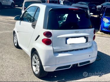 Smart ForTwo 1000 52 kW coupé pure allestimento brabus