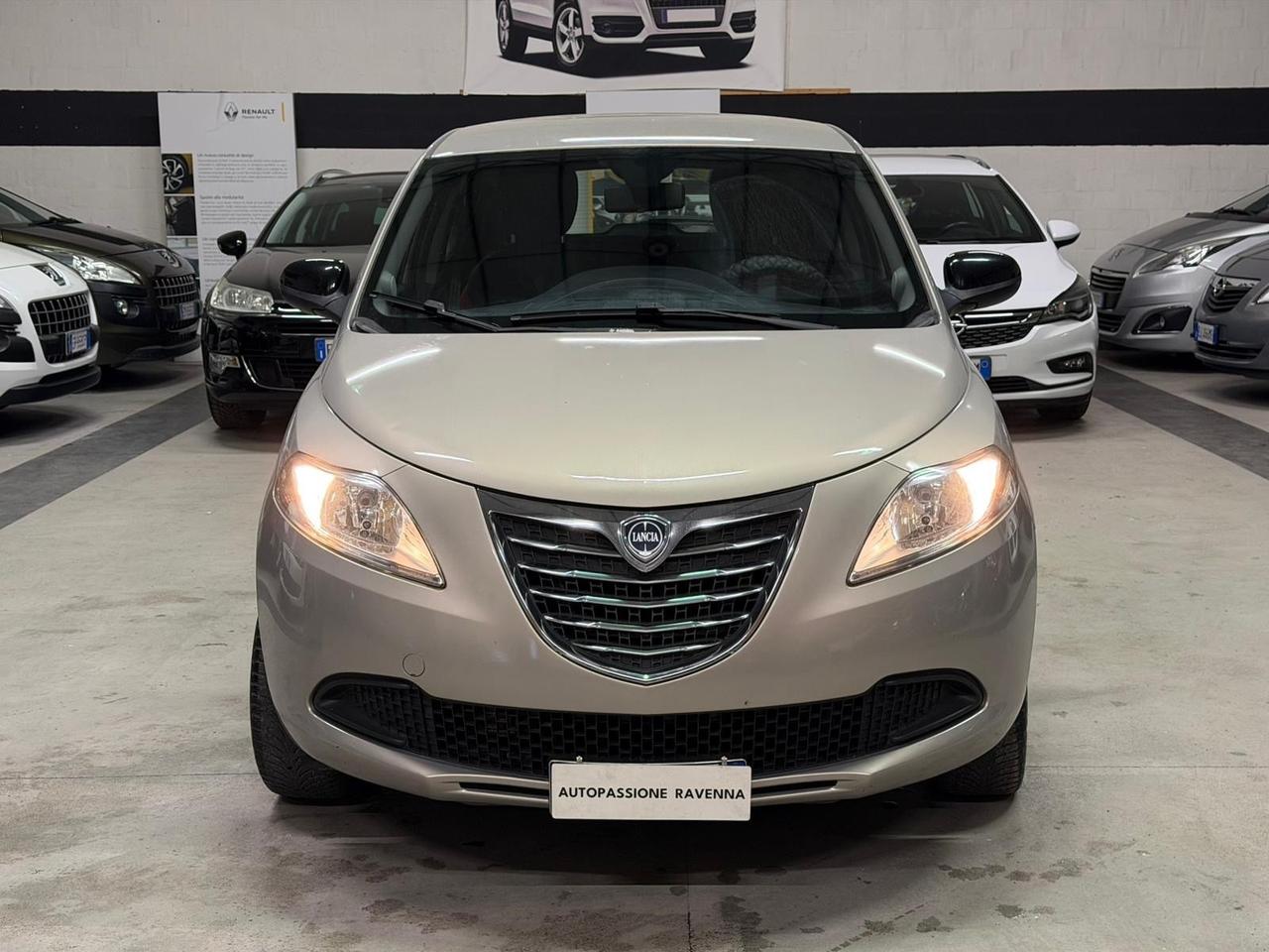 Lancia Ypsilon 0.9 TwinAir 85 CV 5 porte Metano Ecochic Gold