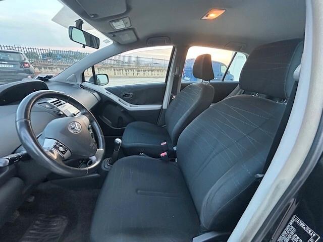Toyota Yaris 1.0 5 porte Sol