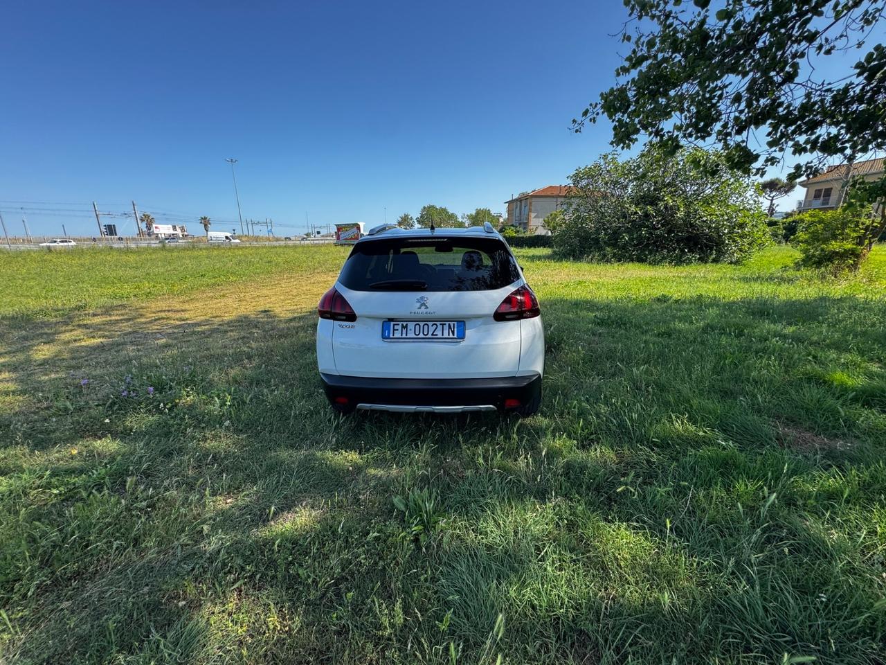 Peugeot 2008 BlueHDi 120 S&S Allure Neo P ok