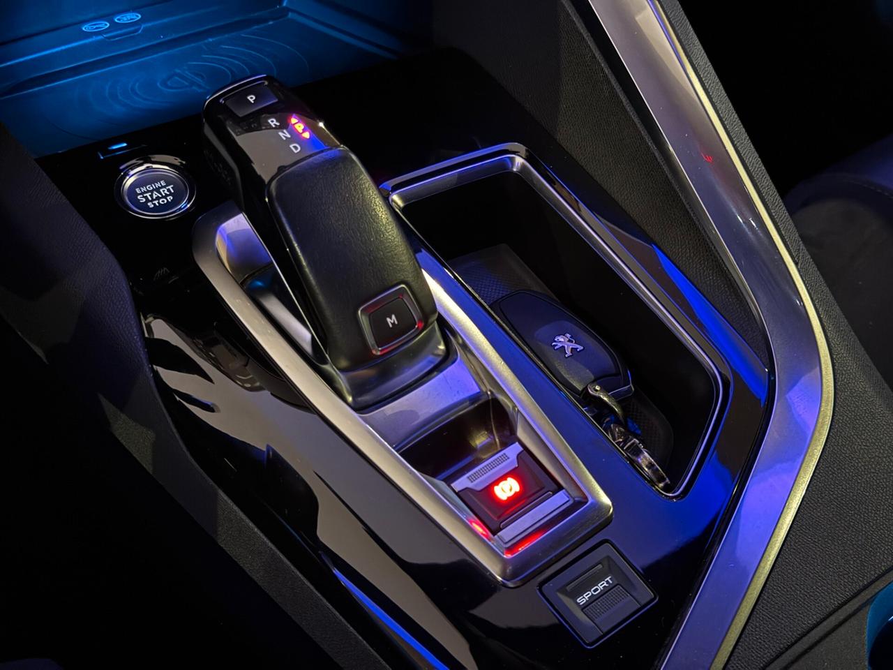 Peugeot 5008 BlueHDi 180 S&S EAT8 GT/Tetto