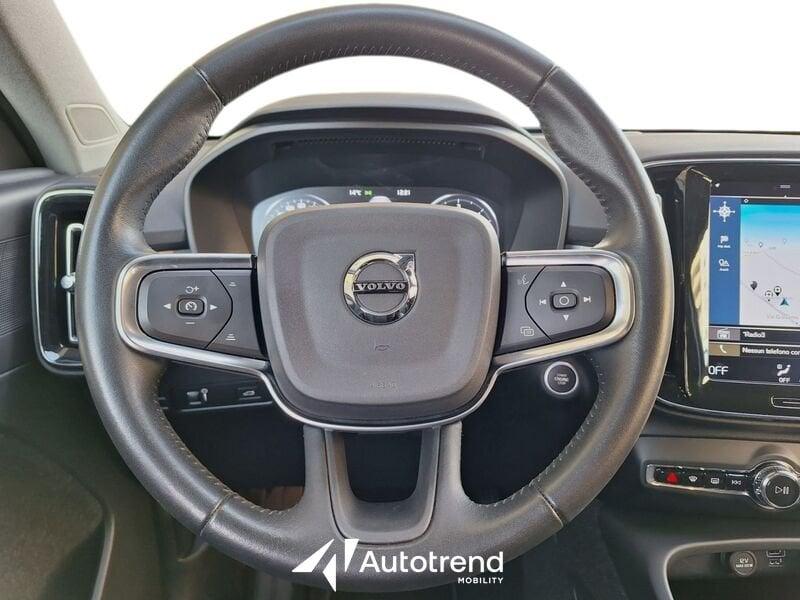 Volvo XC40 D3 150 CV Automatica NAVI LED Momentum Pro