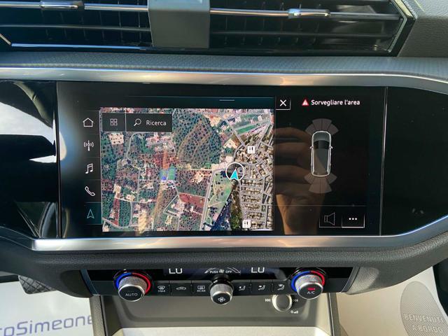 AUDI Q3 35 2.0 TDI S tronic Business Advanced COCKPIT