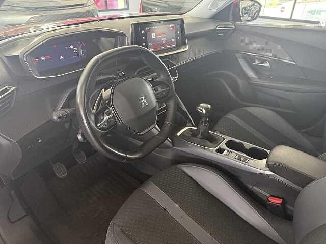 Peugeot 2008 1.2 PureTech 100 CV Allure