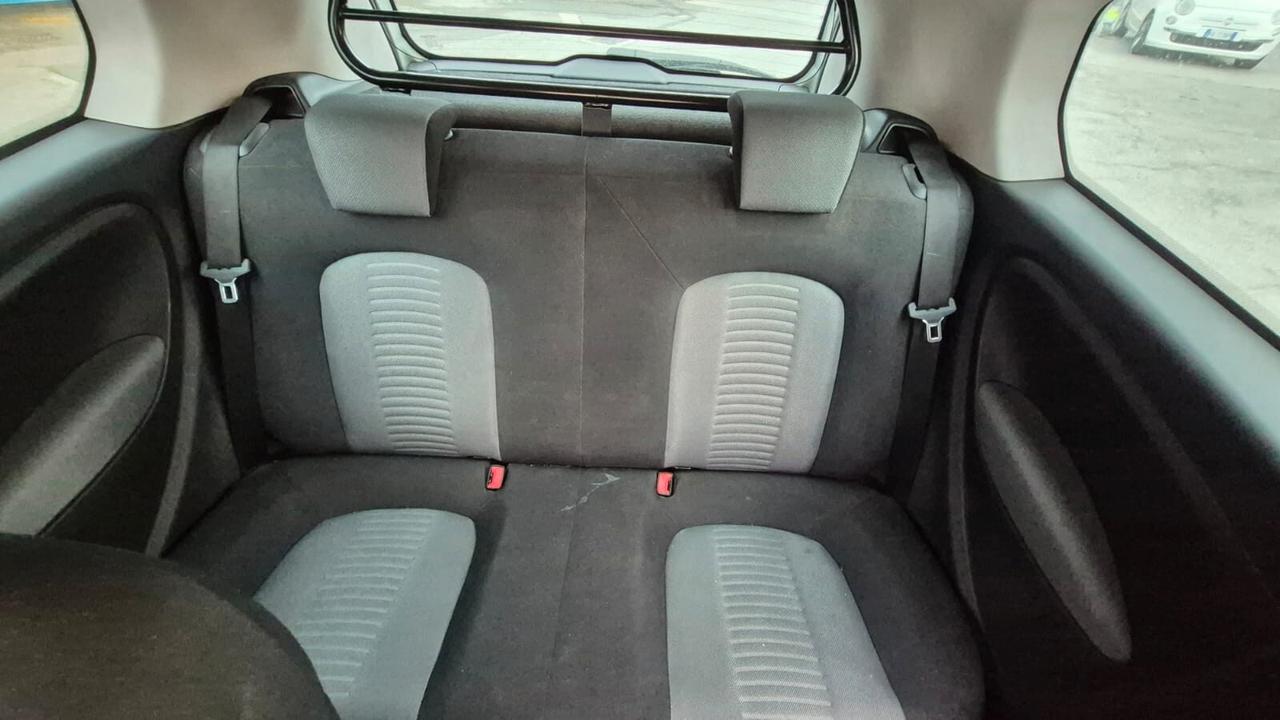 Fiat grande punto van 4 posti