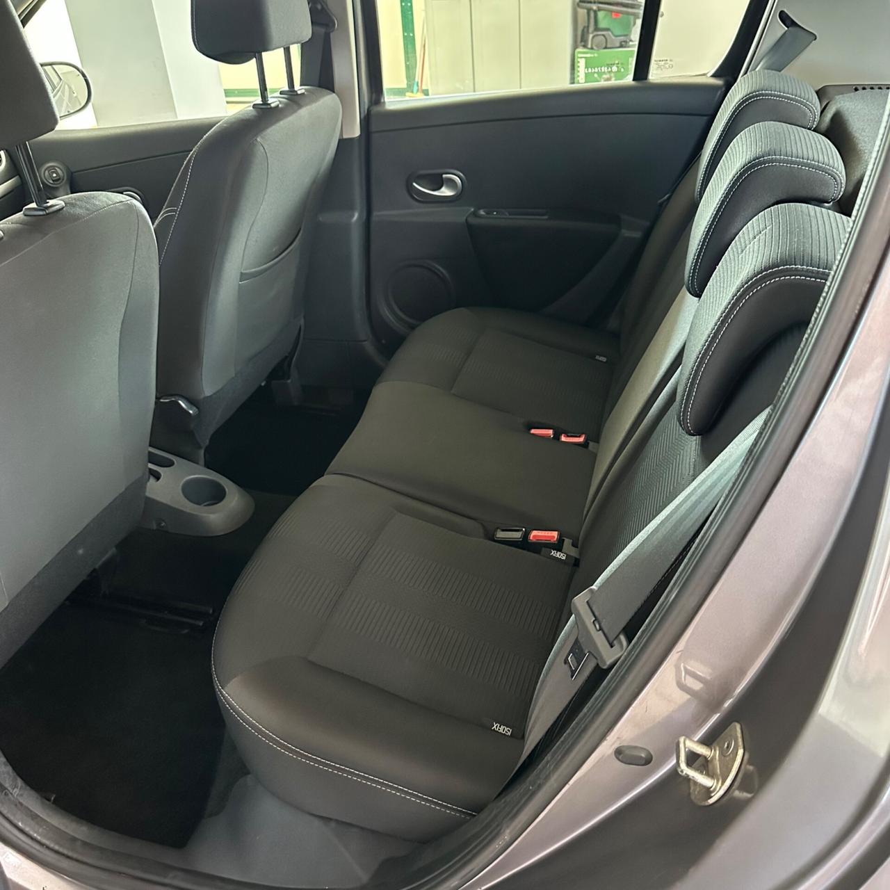 Renault Clio 1.2 16V 5 porte Dynamique AUTOMATICO