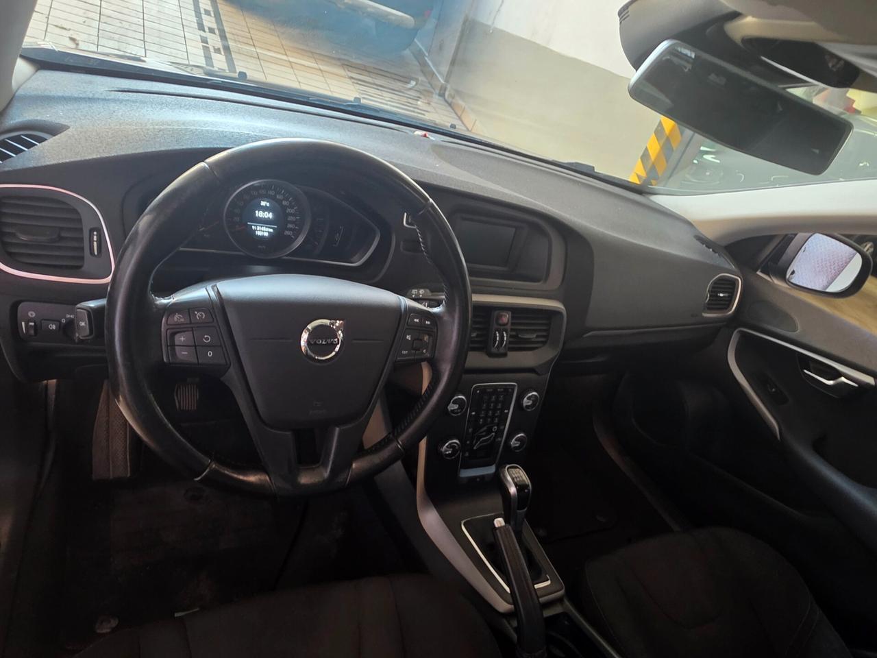 Volvo V40 D2 Momentum