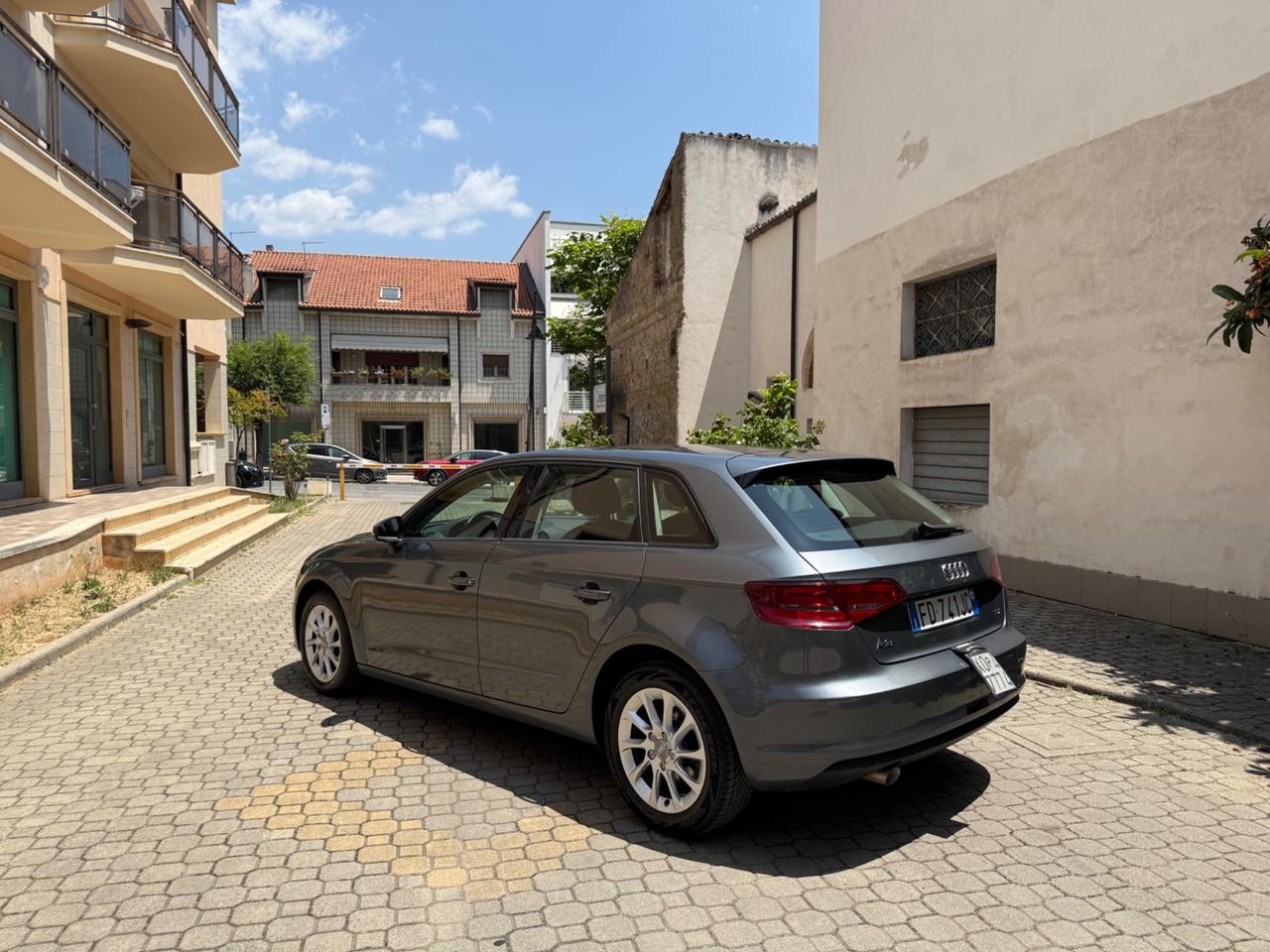 Audi A3 1.6 TDI ultra Attraction